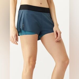 On 3" Running Shorts size L